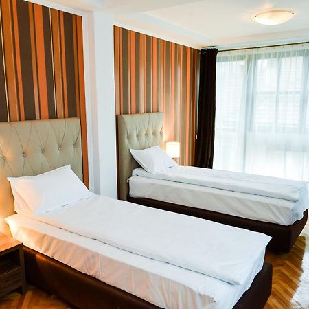 Hotel Park House Dej Exteriér fotografie