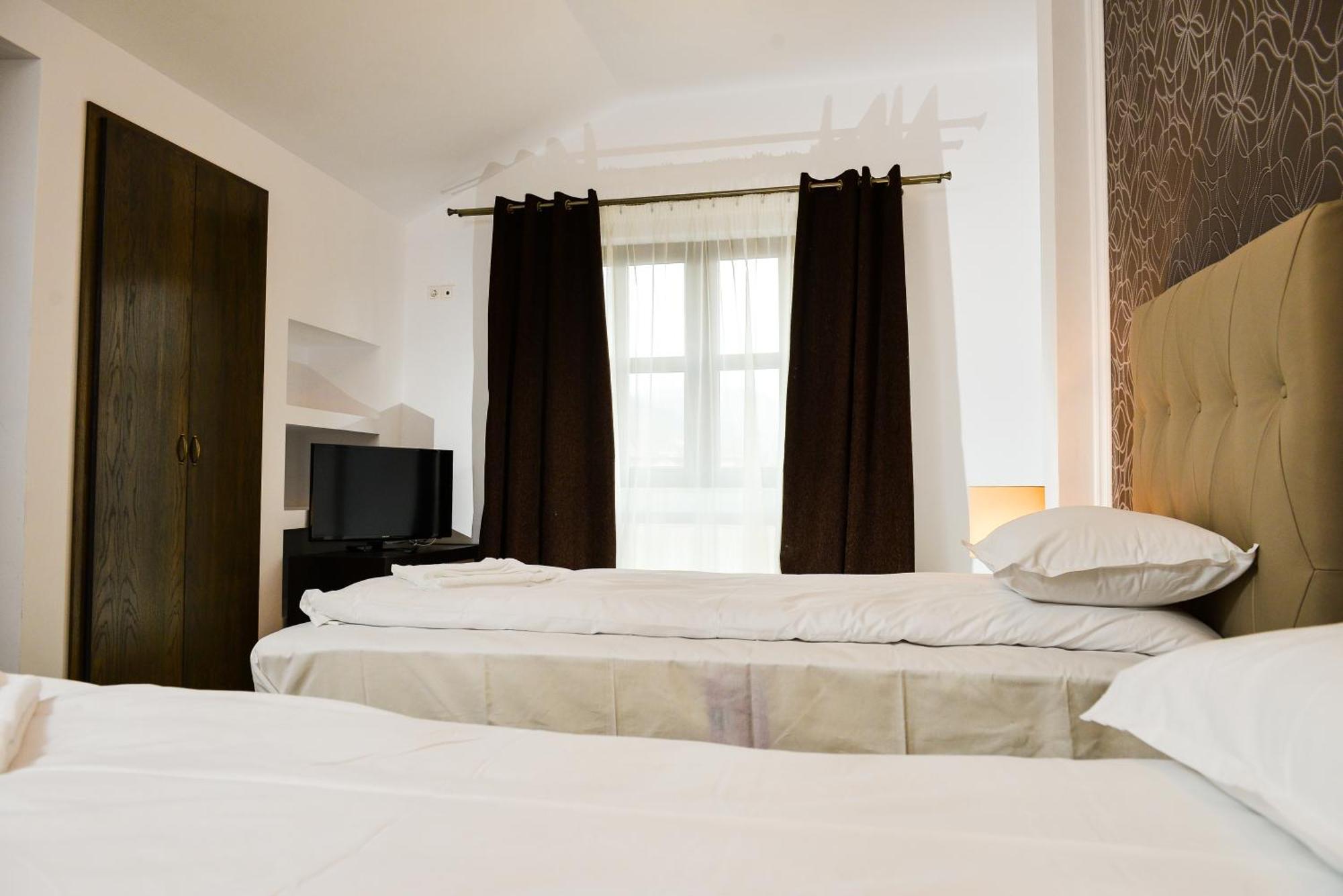 Hotel Park House Dej Pokoj fotografie