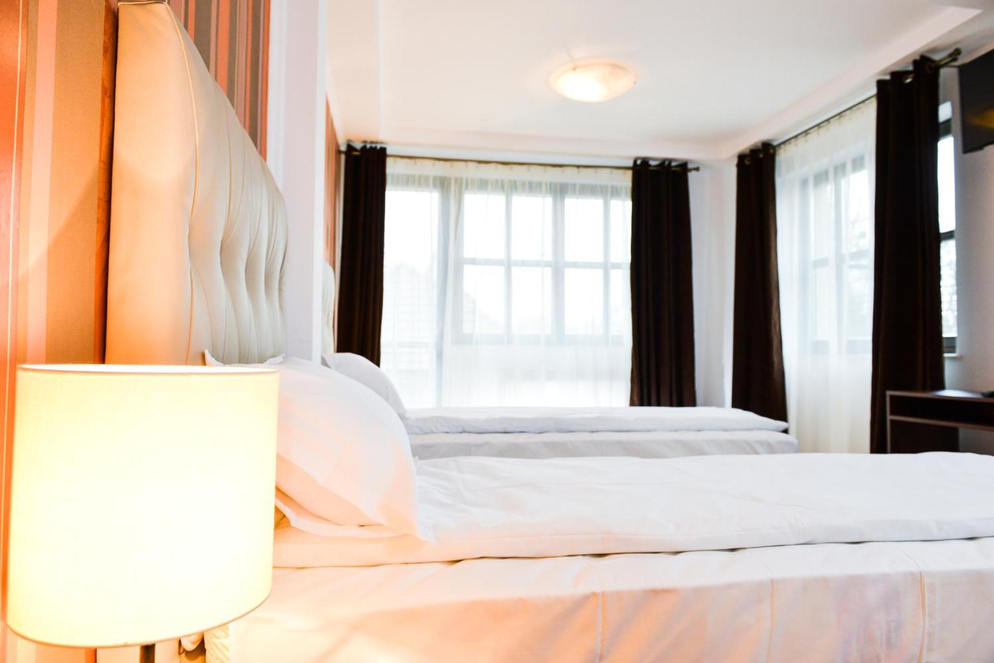Hotel Park House Dej Pokoj fotografie